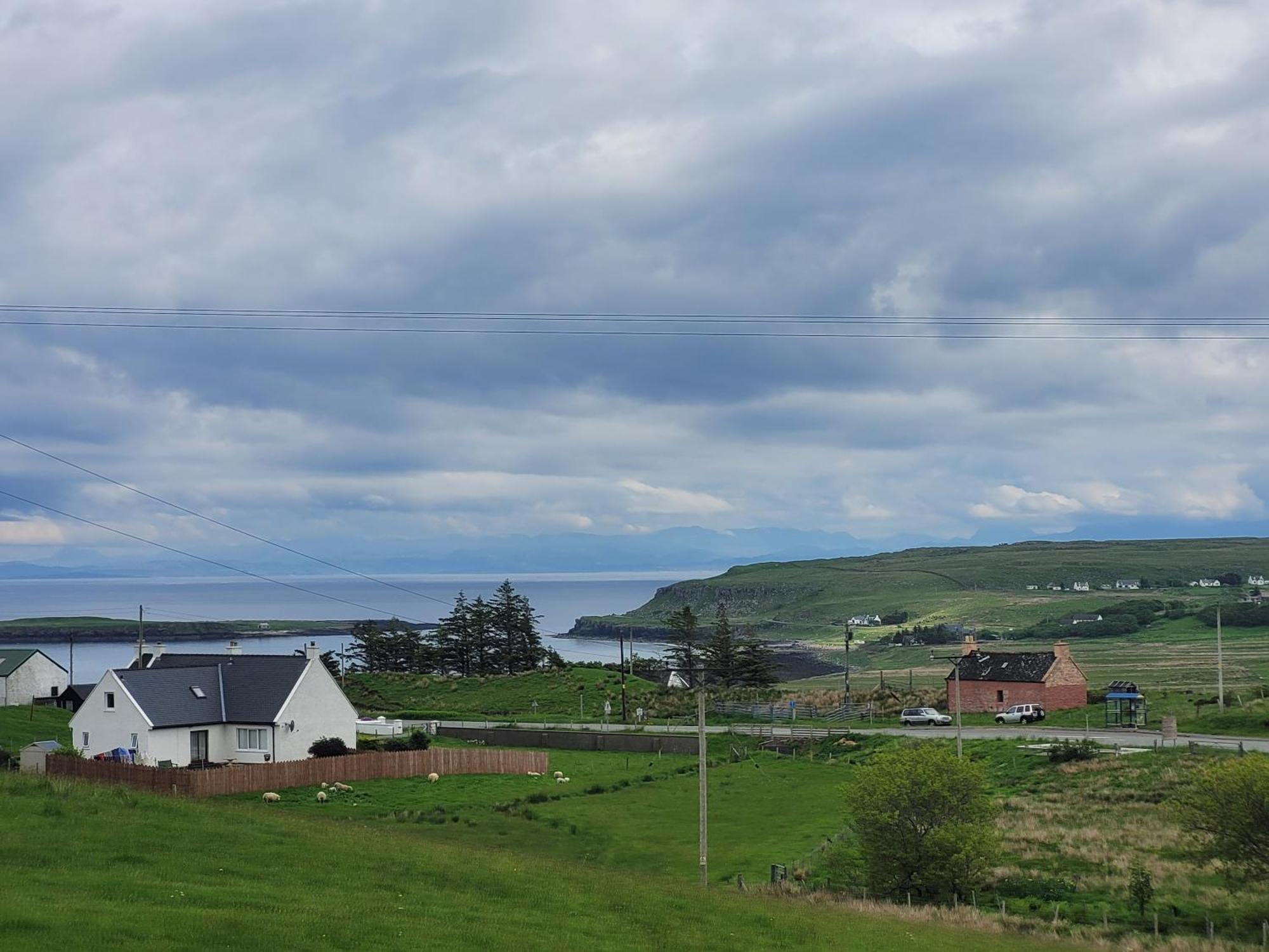Skye Stays Staffin Exteriér fotografie